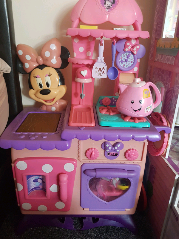 smyths minnie mouse kitchen